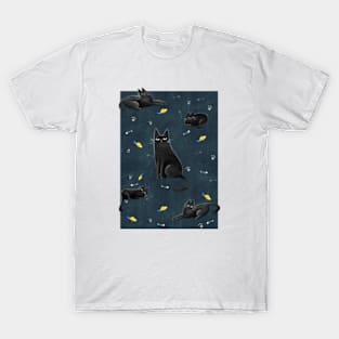 Funny black cats, drawn elements in doodle style. T-Shirt